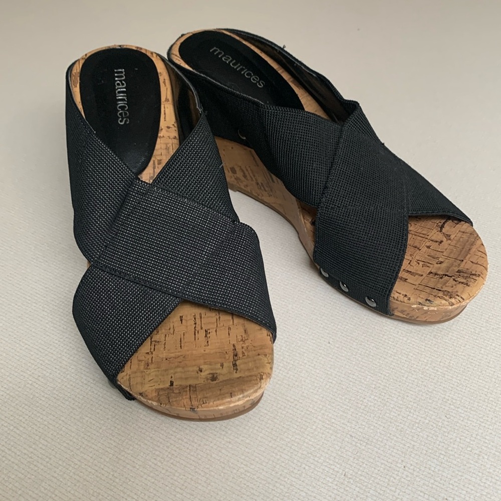 Maurice’s Elastic Black Strap Cork Platform Sandals